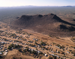 Cerro de Trincheras consists of 900
terraces built into a hill of black basaltic rock
