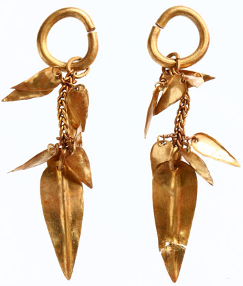 Trenches Korea Gold Earrings