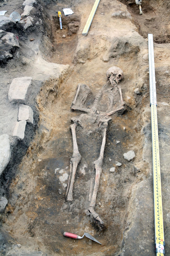 Russia Medieval Burial