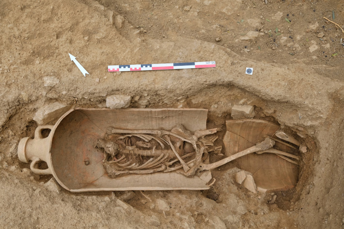 Corsica Amphora Burial