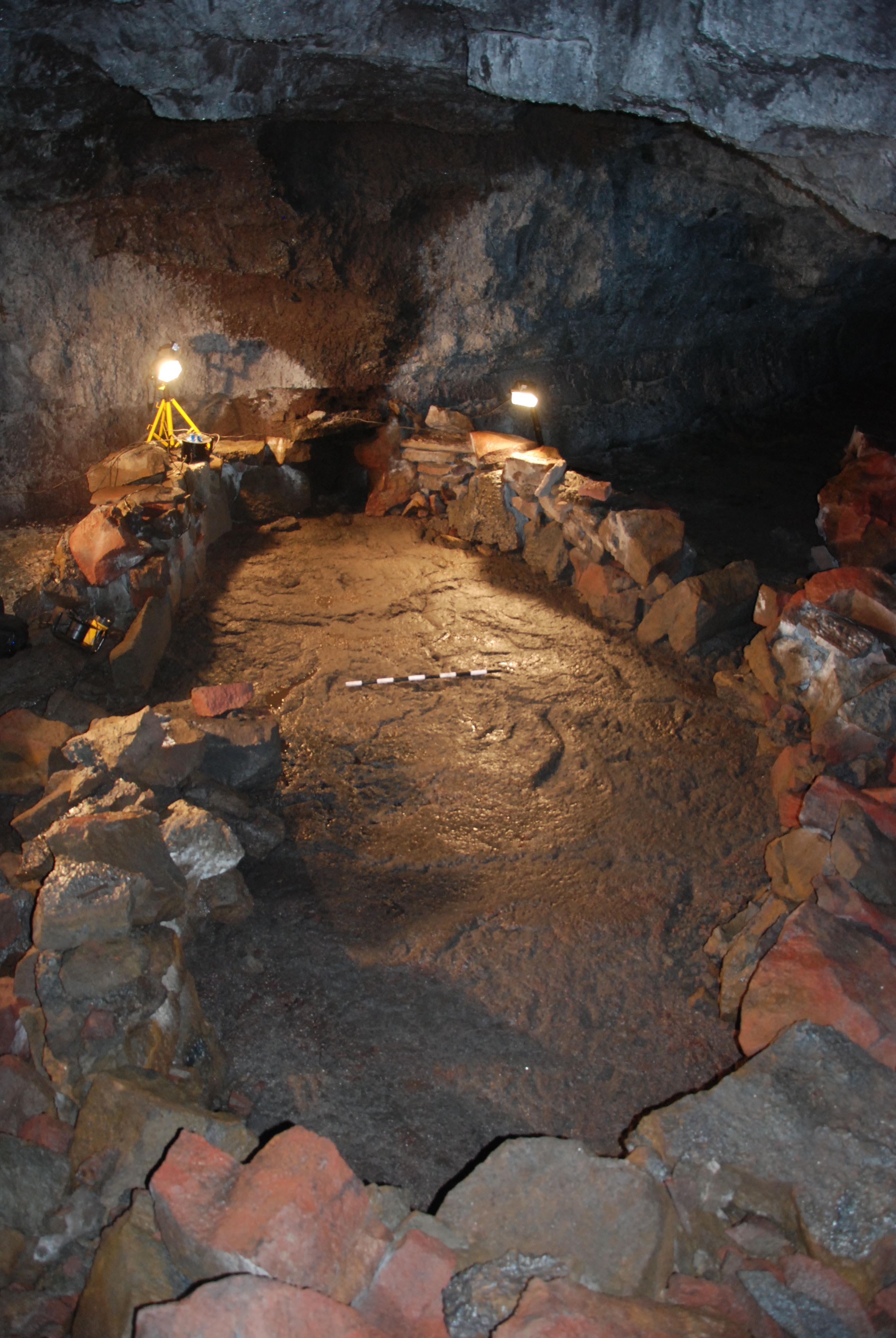 Iceland Surtshellir Cave