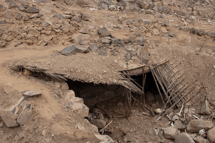 JA22 Digs Peru Chullpa