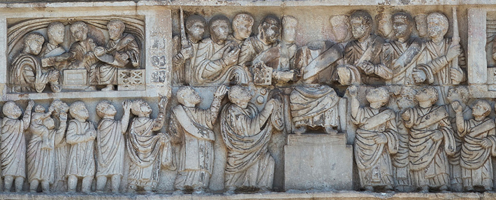 Constantine Arch Liberalitas Scene