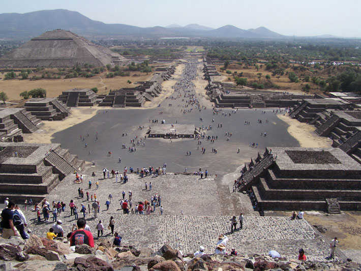 Mexico-Teotihuacan-Avenue-Dead