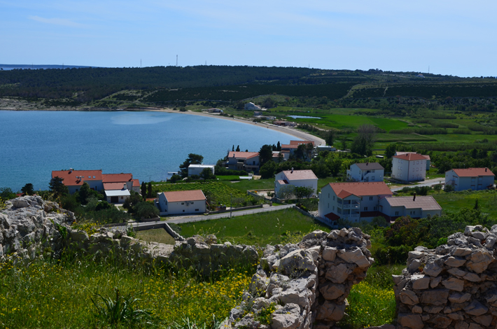 View of Caska Cove from Sveti Juraj (Saint George) hilltop. (Photo: Maja Grisonic) 