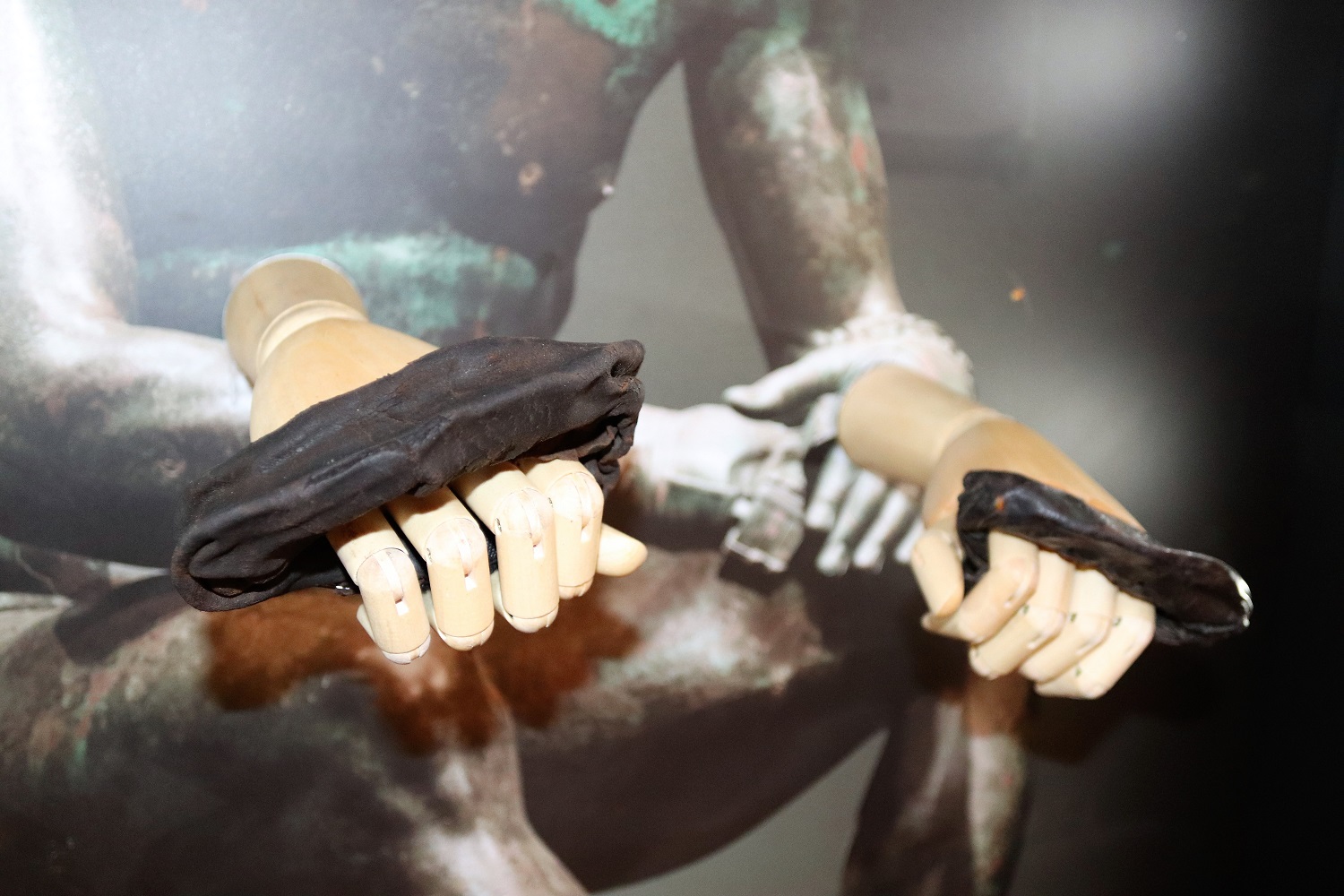 Roman boxing gloves