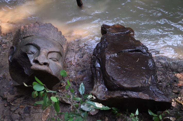 Cambodia Bayon Statues