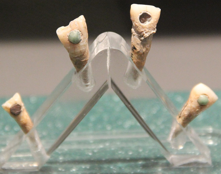 Maya teeth gemstones