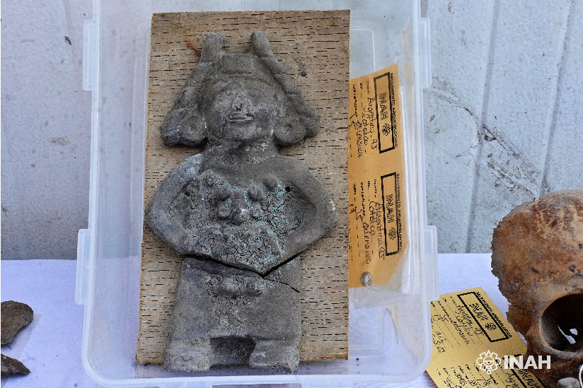 Mexico Woman Child Figurine