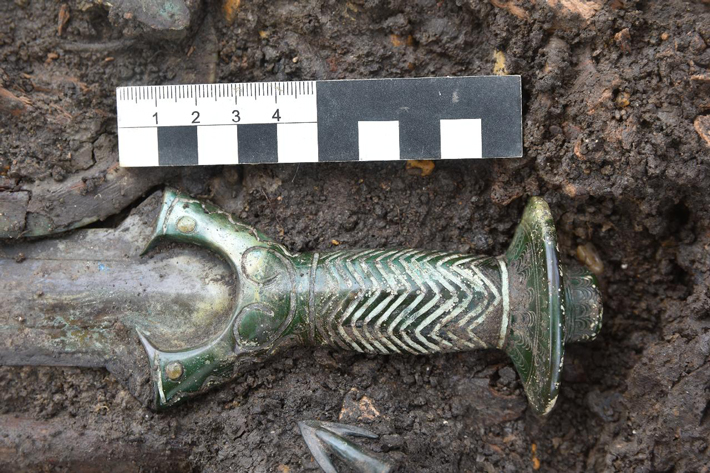 The octagonal hilt of an extremely well-preserved bronze sword dating to between 1600 and 1200 B.C. that was recently excavated in the town of Nördlingen in the German state of Bavaria (Archäologie-Büro Dr. Woidich/Sergiu Tifui)